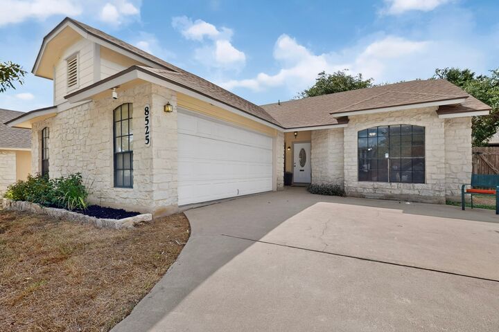 Property Photo: 8525 Birmingham Drive TX 78748