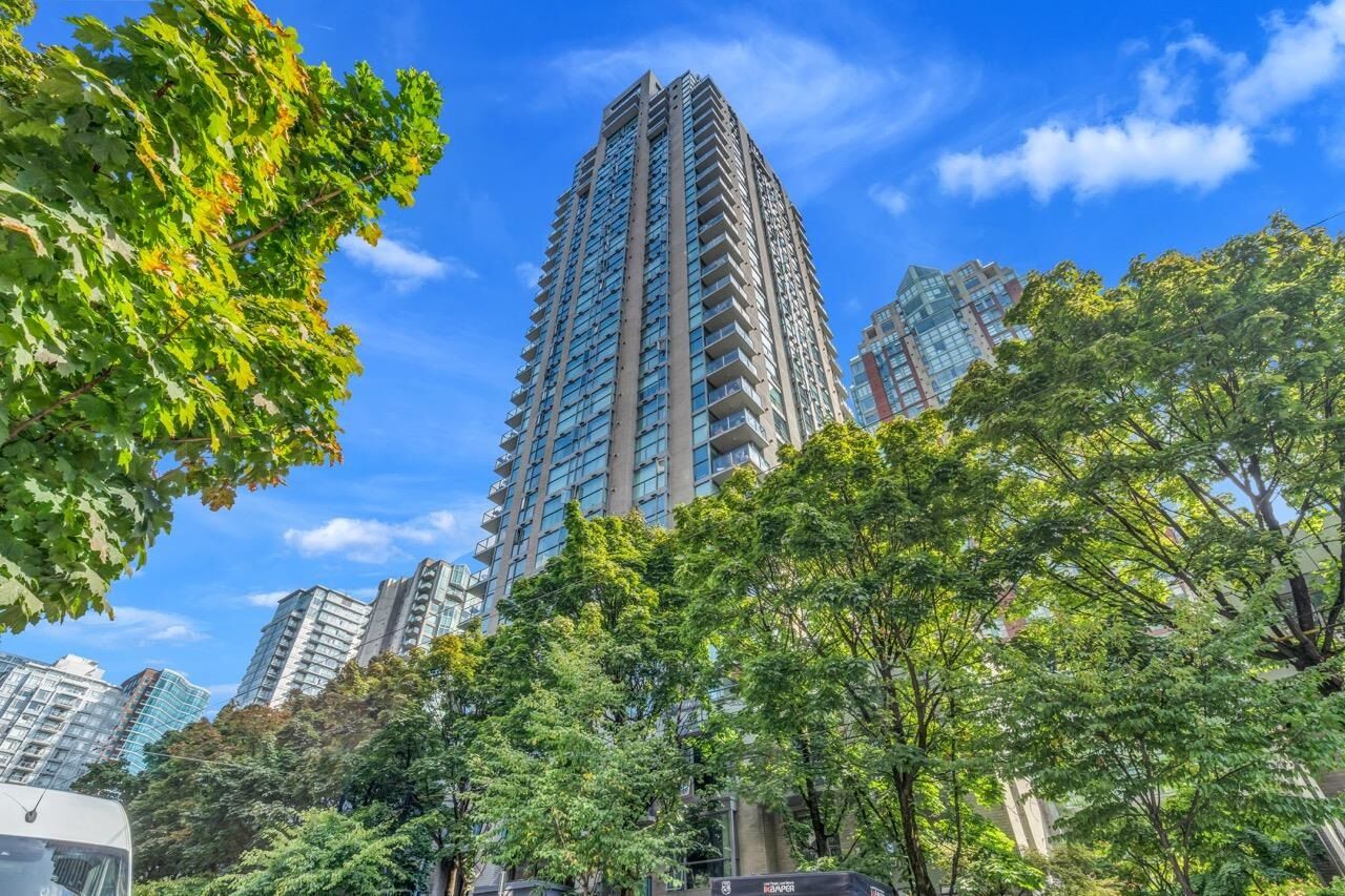 Property Photo:  928 W Richards Street Street 307  BC V6B 6P6 