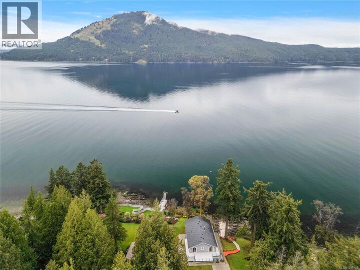 Property Photo: 976 Lands End Road BC V8L 5L3