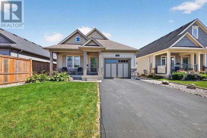 Property Photo:  211 Classic Avenue  ON L3B 0A3 