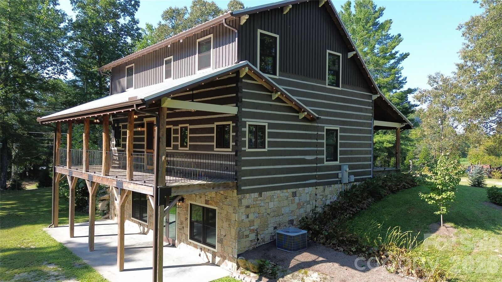 Property Photo:  10 Black Bear Valley Drive  NC 28792 