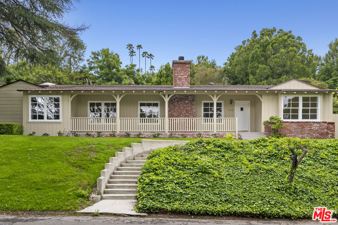 Property Photo: 18080 Karen Dr CA 91316
