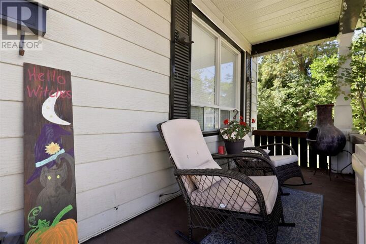 Property Photo:  49 Hawthorne Ave  ON P6B 1C6 