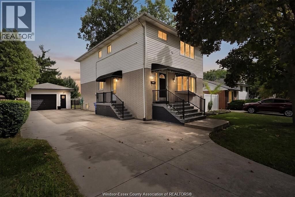 Property Photo:  3138 Hartley Drive  ON N8T 1Z2 