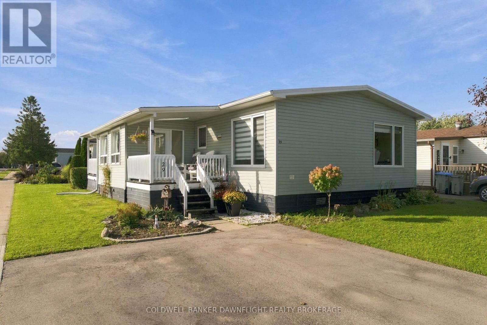 Property Photo:  29 Redford Drive  ON N0M 1S3 