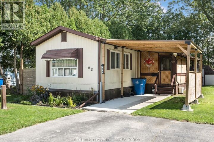 Property Photo:  108 Regency Drive  ON N7L 5A3 