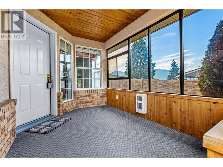 Property Photo:  310 6th Avenue South 1  BC V0B 1G3 