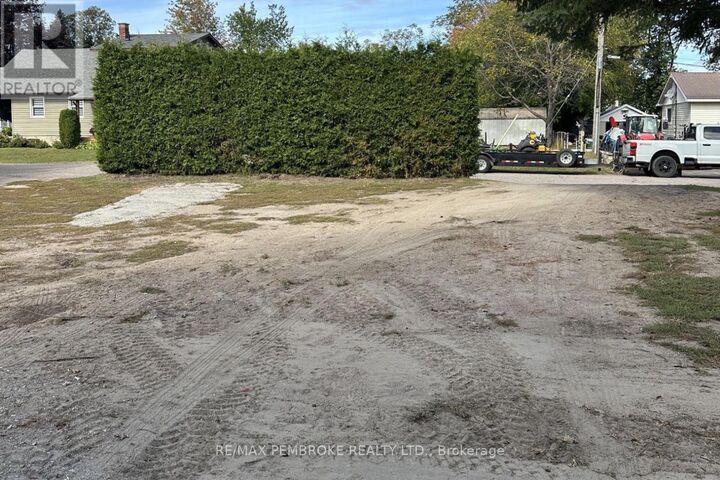 Property Photo:  363 First Avenue  ON K8A 5C5 