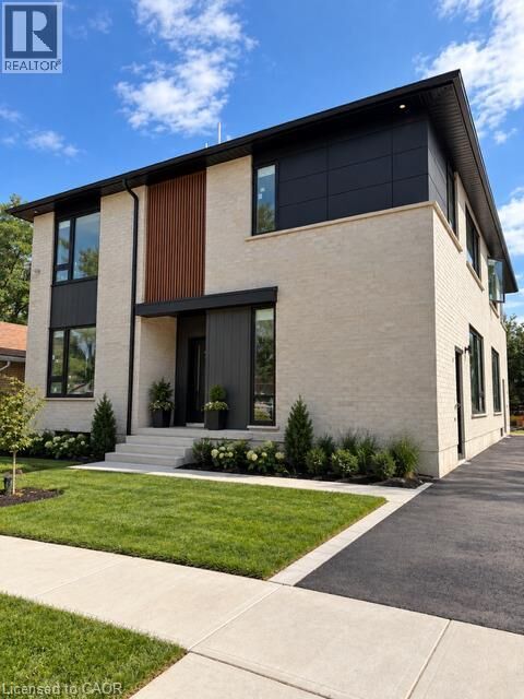 Property Photo:  95 Franklin Street 4  ON N2A 1Y1 