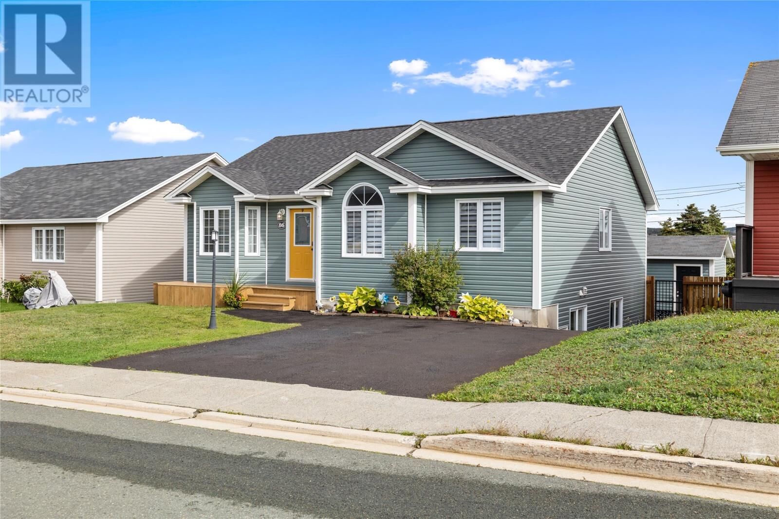 Property Photo:  86 Hollyberry Drive  NL A1L 0C1 