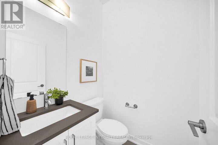 Property Photo:  312 Energy Street  ON K2V 0T4 