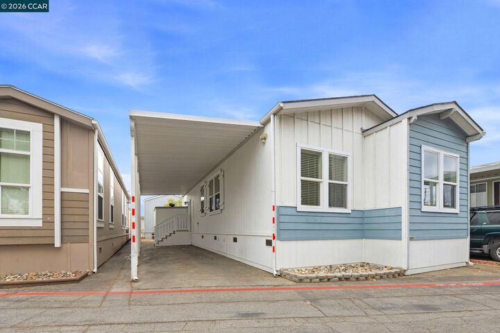 Property Photo:  3015 E Bayshore Rd 306  CA 94063 