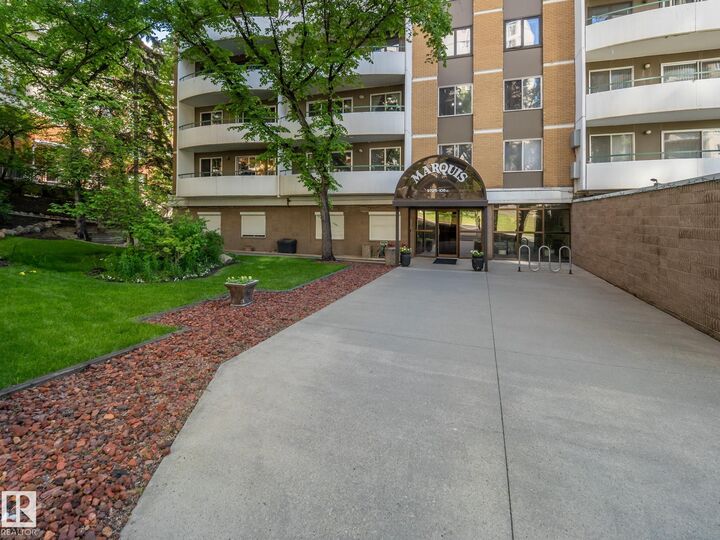 Property Photo:  9725 106 Street NW Ph4  AB T5K 1B5 