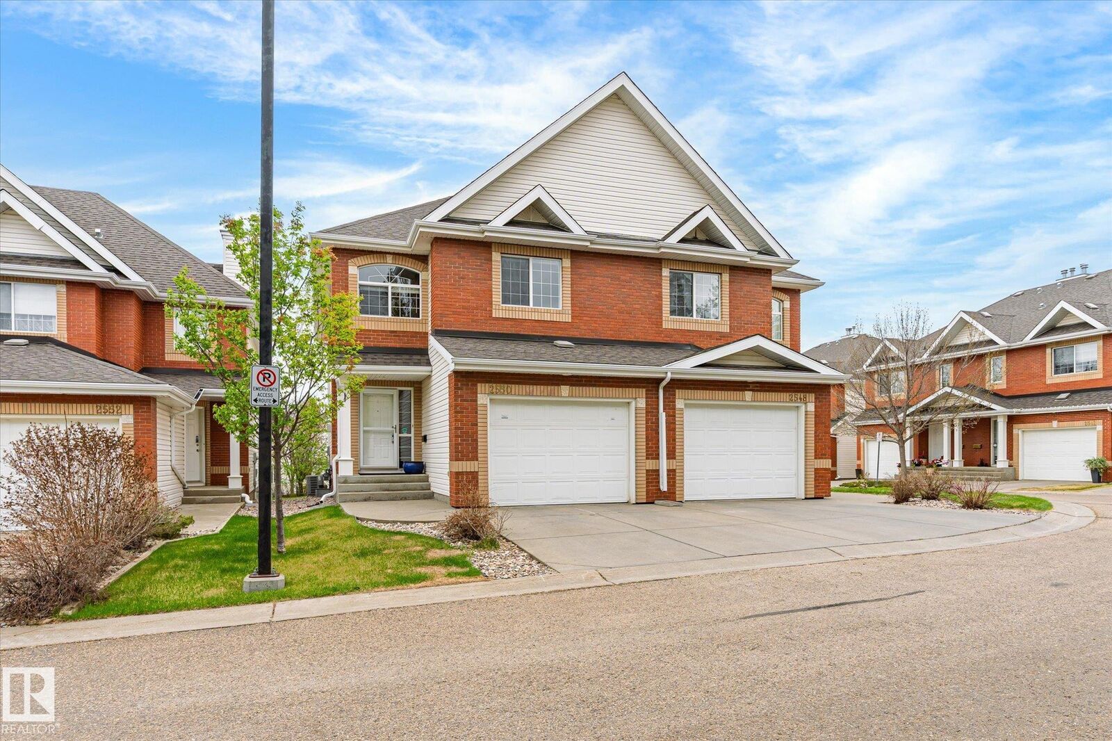 Property Photo:  2550 Rabbit Hill Road NW  AB T6R 2Y9 
