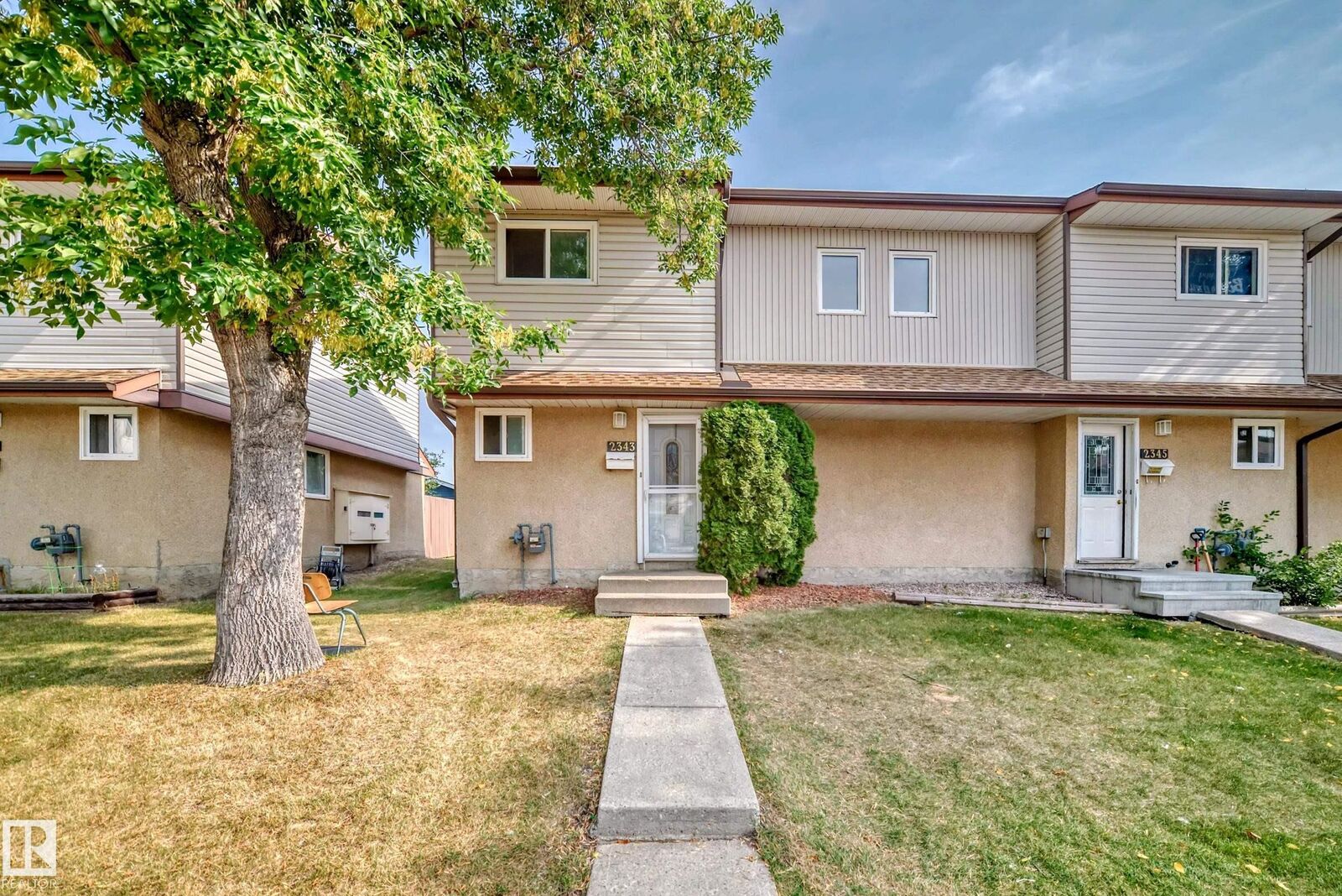 Property Photo:  2343 139 Avenue NW  AB T5Y 1S1 