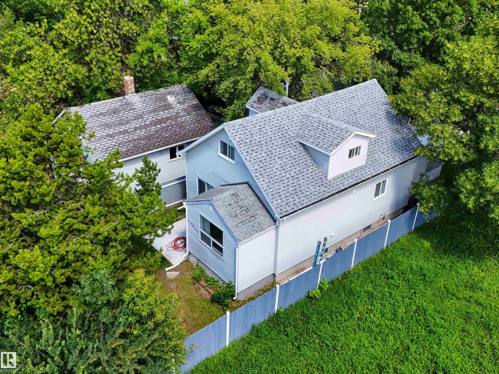 Property Photo:  11825 80 Street NW  AB T5B 2N6 