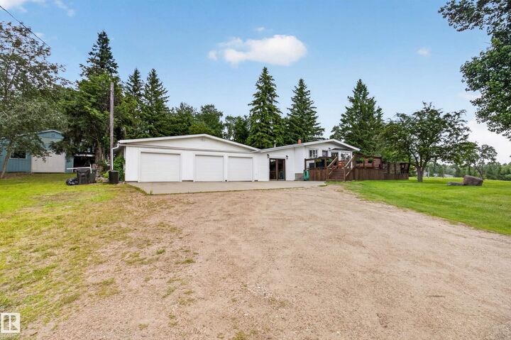 Property Photo:  51149 Rge Road 231  AB T8B 1K5 