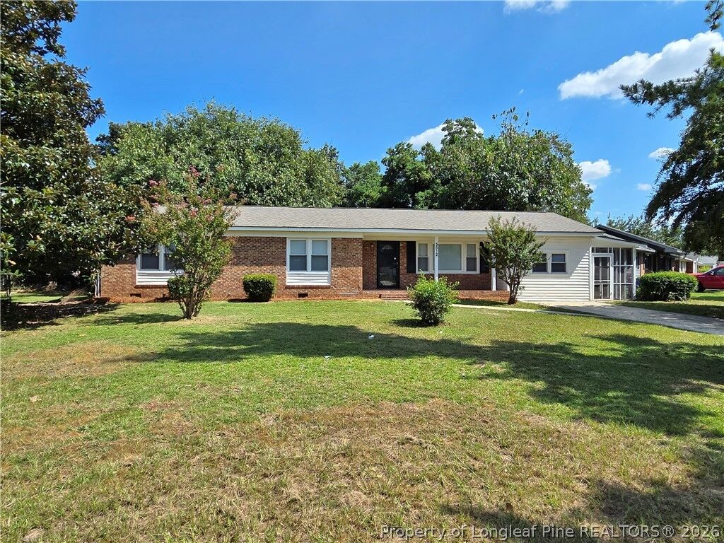 Property Photo:  5512 Mesa Drive  NC 28303 