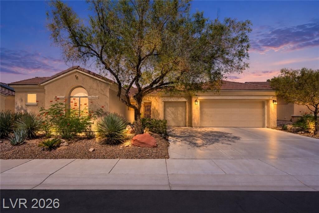 Property Photo:  3040 Stratmoor Hills Avenue  NV 89052 