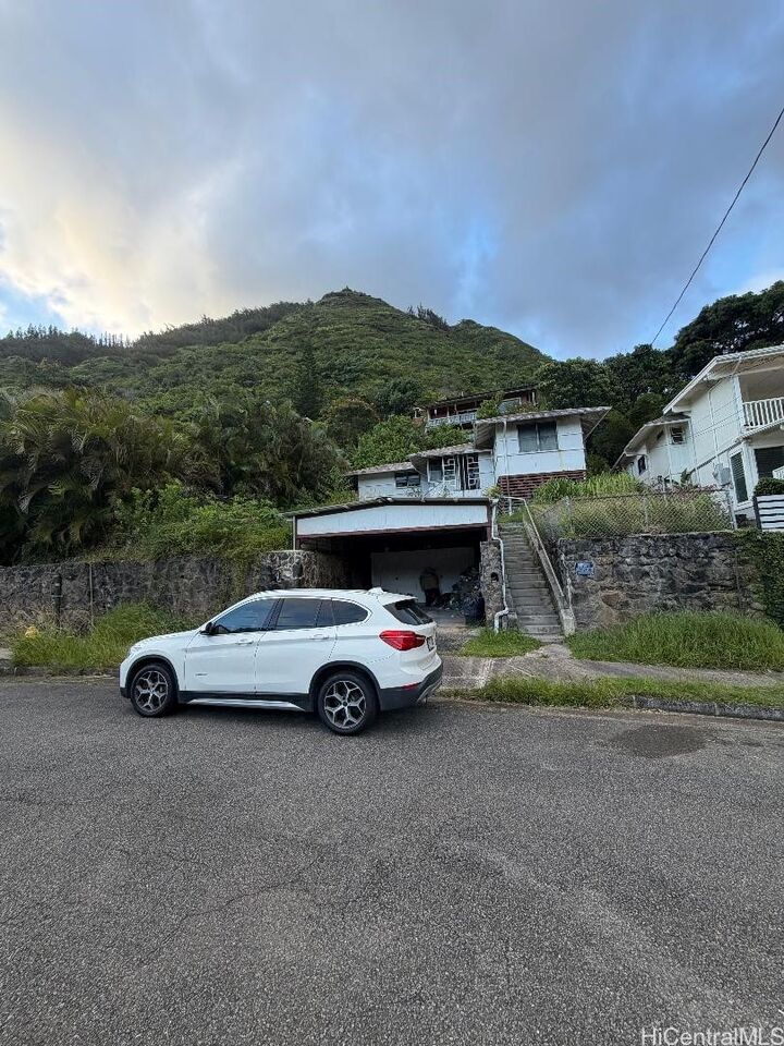 Property Photo:  2350 Jasmine Street  HI 96816 
