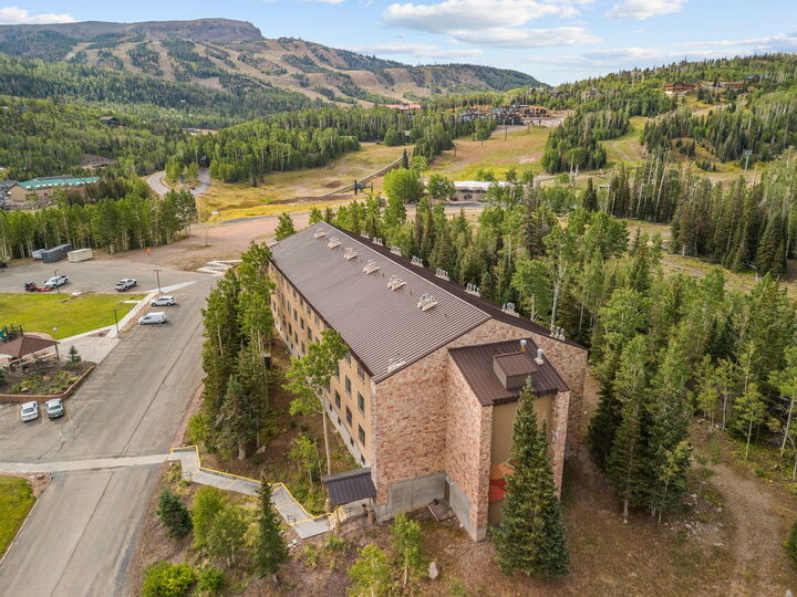 Property Photo:  223 Hunter Ridge #1300, #2314, #3306  UT 84719 