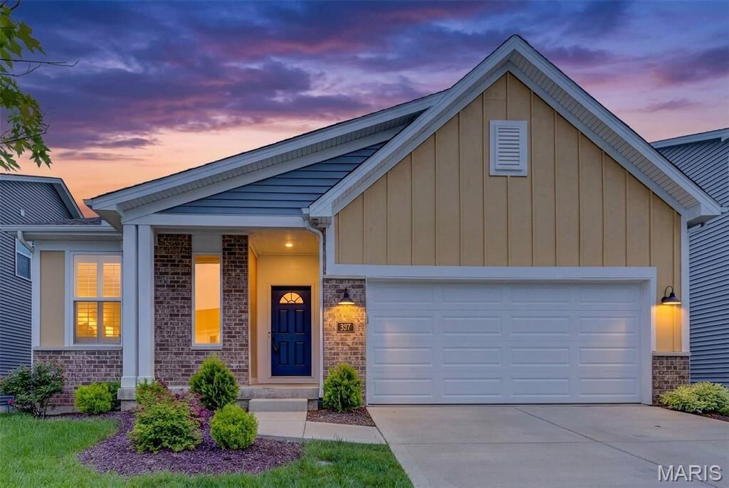 Property Photo: 327 Dalriada Boulevard MO 63368