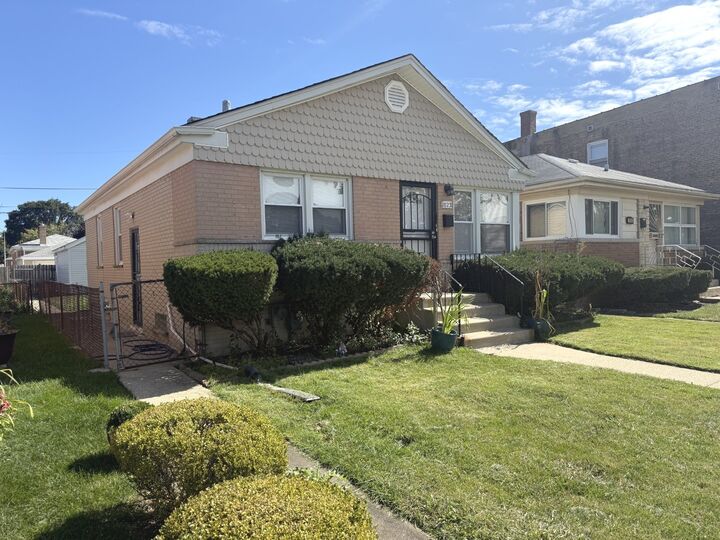 Property Photo:  1023 32nd Avenue  IL 60104 