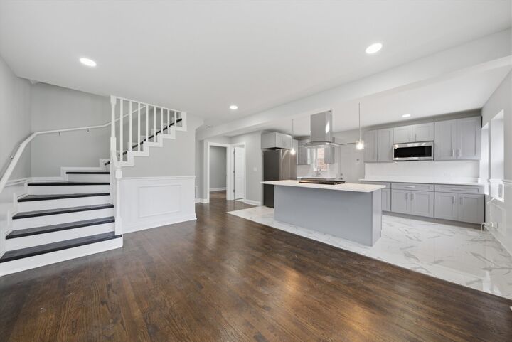 Property Photo: 433 W 100th Street IL 60628