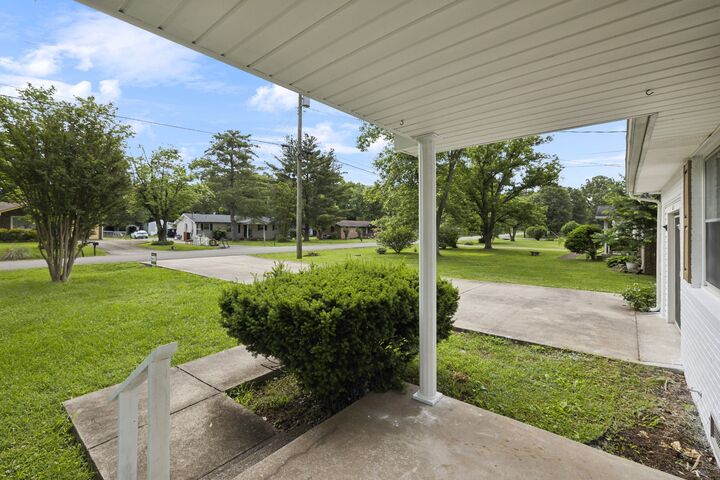 Property Photo:  141 Mankin St  TN 37086 