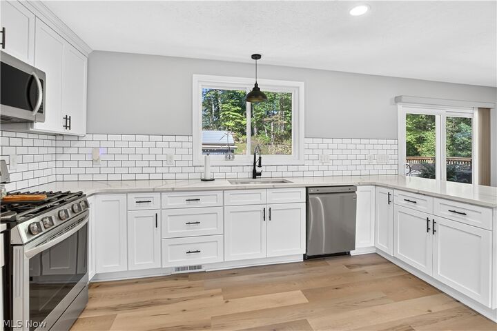 Property Photo:  207 Spring Creek Road  OH 44067 