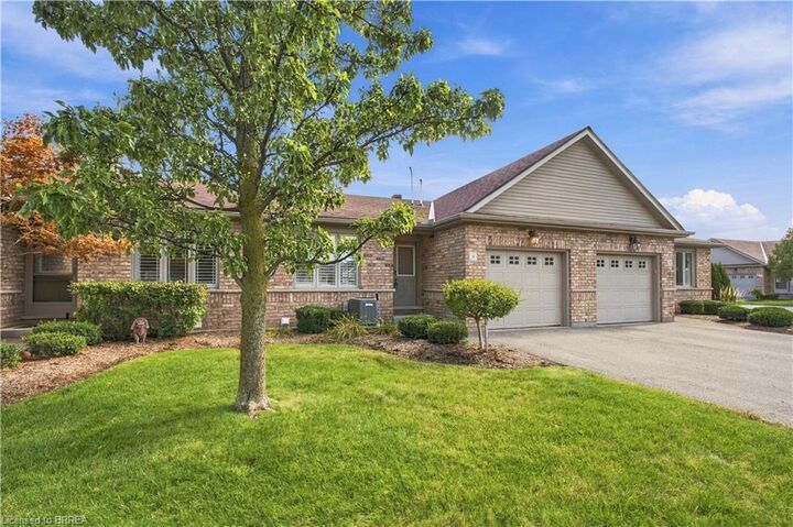 Property Photo:  9 Schertzberg Lane 25  ON N3T 0C1 