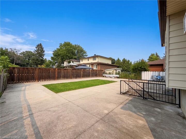 Property Photo:  84 Amherst Drive  ON N2P 1C9 