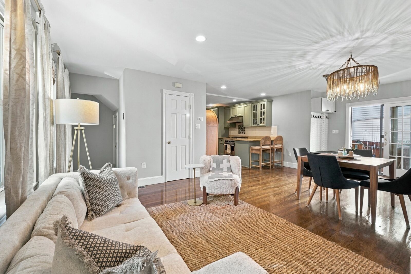 Property Photo: 6 Franklin St 2 MA 02129