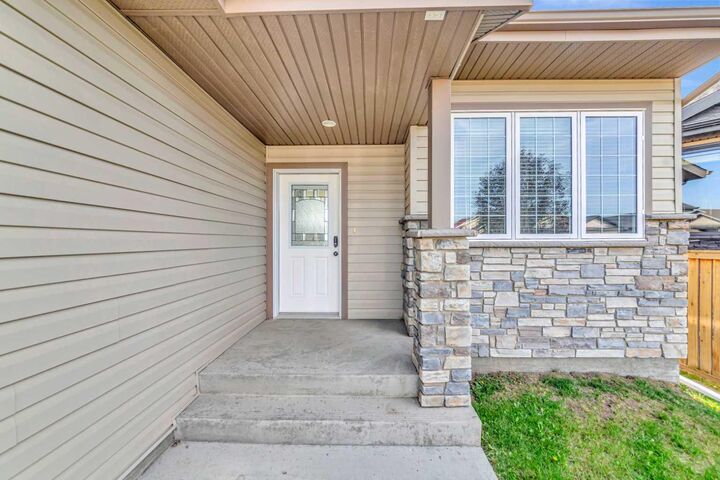 Property Photo:  4111 34 Street  SK S9V 2H5 