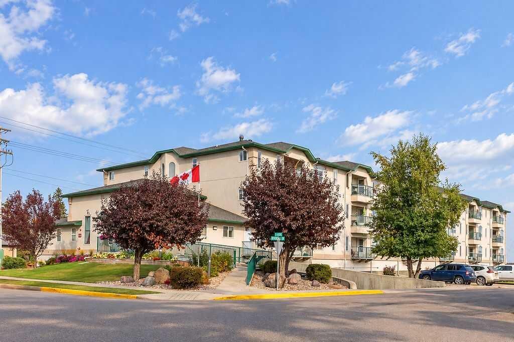 Property Photo:  5120 51 Avenue 211  AB T9X 1E4 