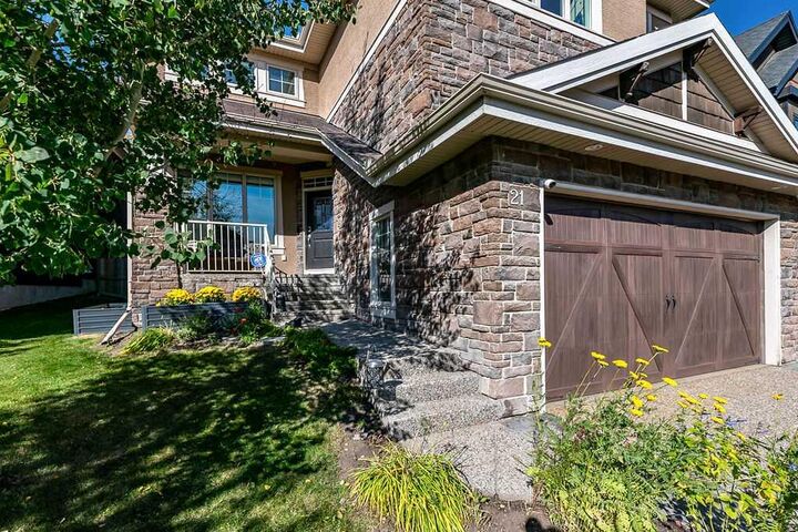 Photo de la propriété: 21 Ascot Crescent SW AB T3H 0T9