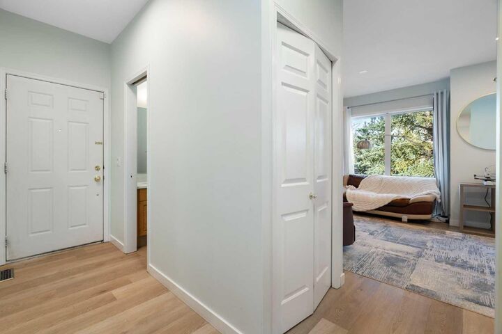 Property Photo:  2031 26 Avenue SW 1  AB T2T 1E5 