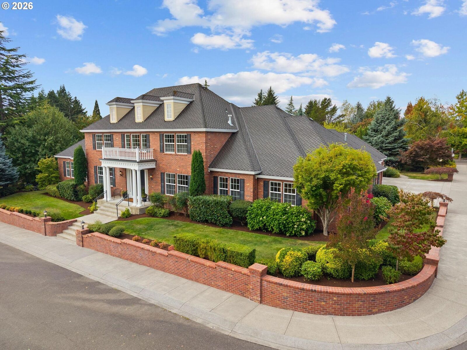 Property Photo:  14564 NW Oak Shadow Ct  OR 97229 