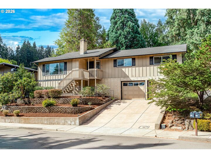 Property Photo:  1760 Graham Dr  OR 97405 