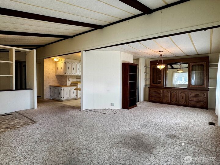 Property Photo: 971 SE Scenic View Drive WA 99324