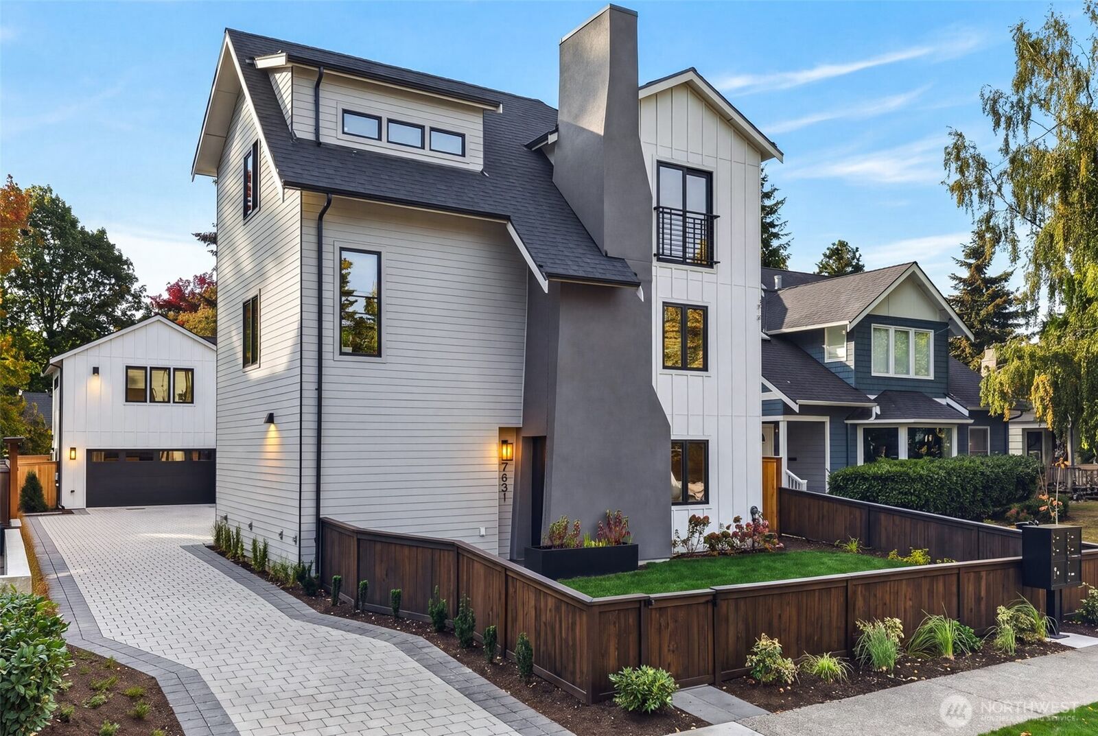 Property Photo: 2631 34th Avenue W WA 98199