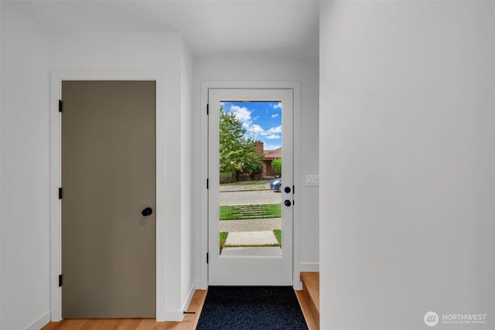 Property Photo:  6700  52nd Avenue S  WA 98118 