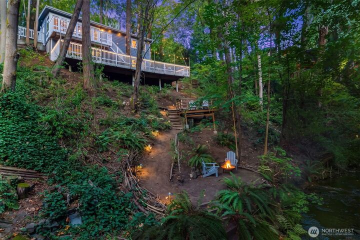 Property Photo:  12309  Hiram Place NE  WA 98125 