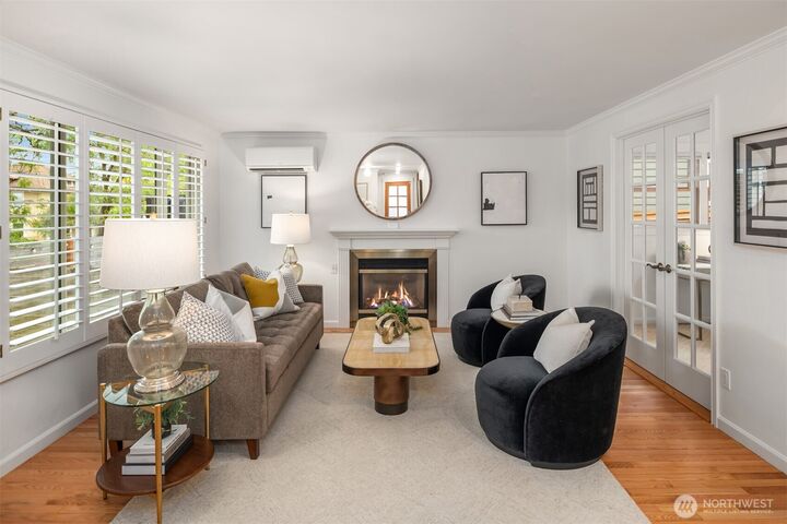 Property Photo:  607  23rd Avenue E  WA 98112 
