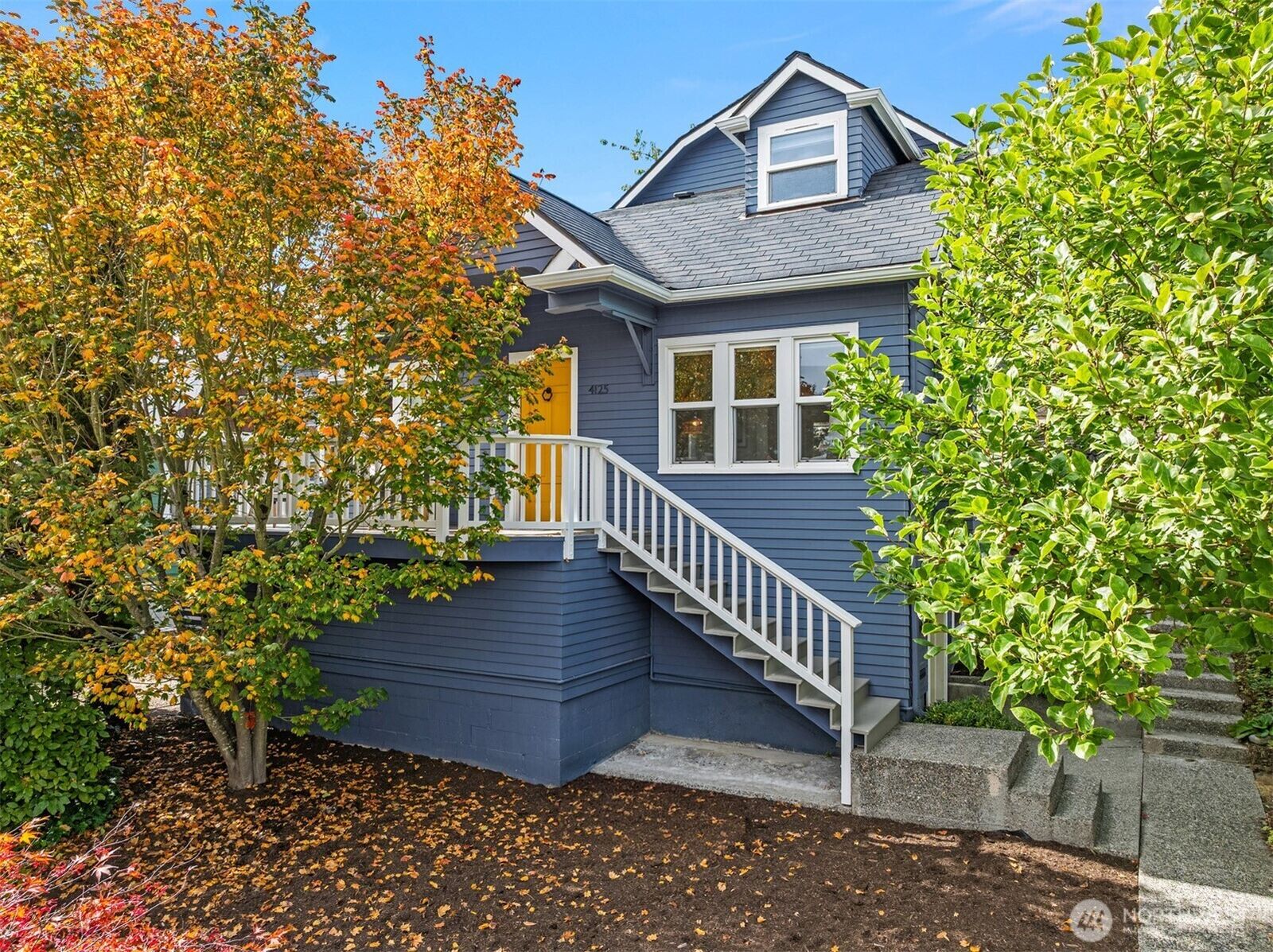 Property Photo:  4125  38th Avenue SW  WA 98126 