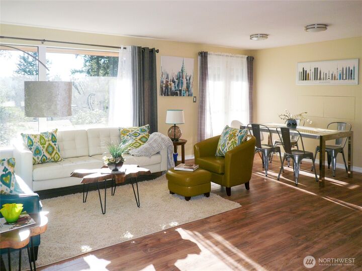 Property Photo: 11321 30th Avenue NE WA 98125