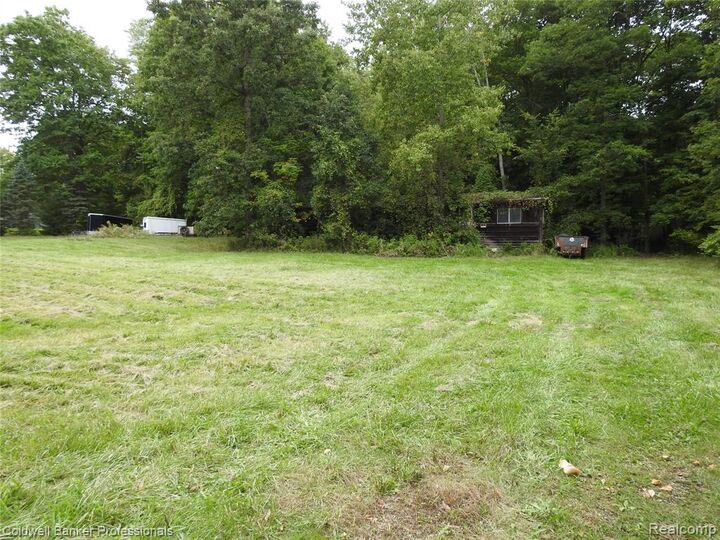 Property Photo:  1988 S Elba Road  MI 48446 