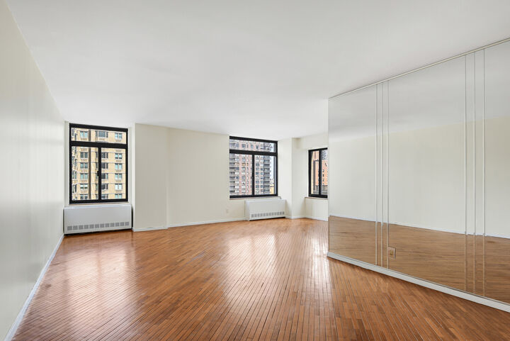 Property Photo:  400 E 70th Street 1607  NY 10021 