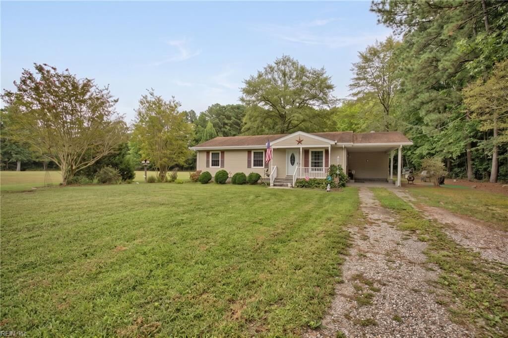 Property Photo: 8482 Broad Marsh Ln VA 23072