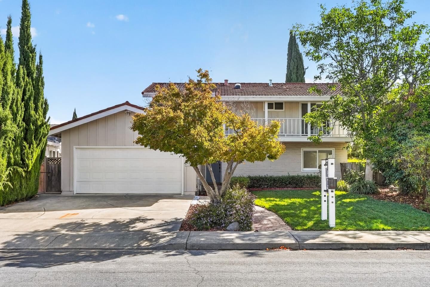 Property Photo: 718 Henderson Avenue CA 94086
